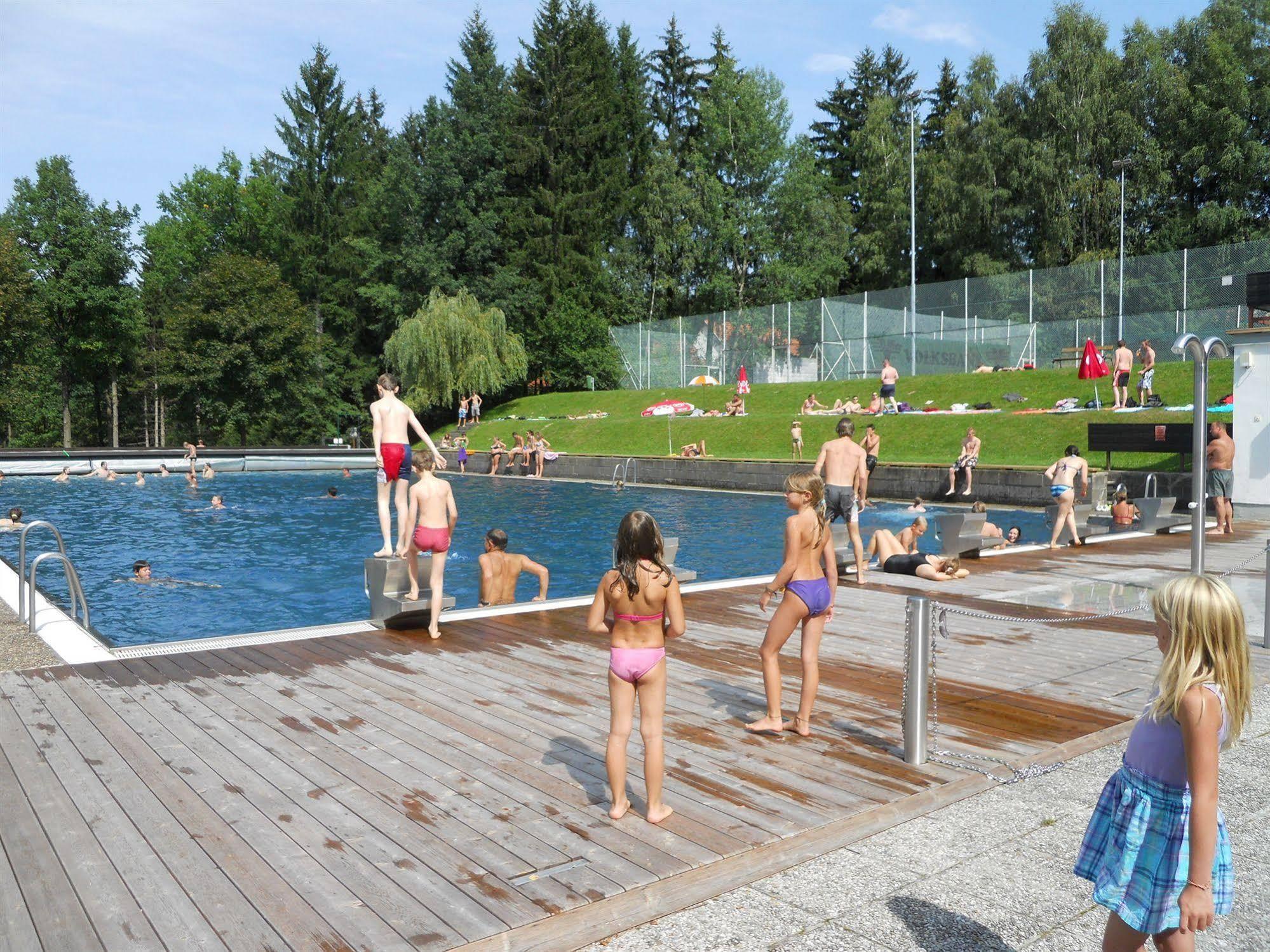 Theater- Und Feriendorf Koenigsleitn Gmbh Litschau Exterior foto